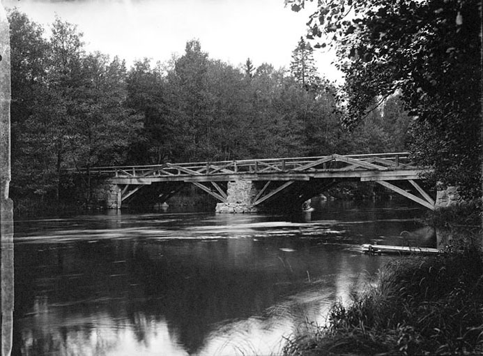 Täckhammarsbro. Gamla bron. Fototid: 1917-1941.
