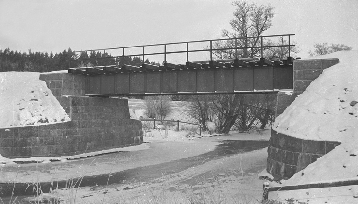 Järnvägsbro över Svärtaån.