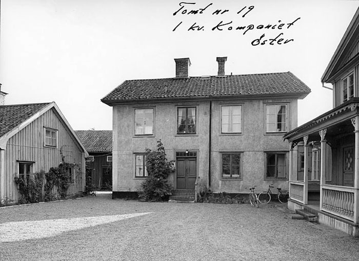 Gårdsinteriör vid  Behmbrogatan 2. Fototid: 1965.