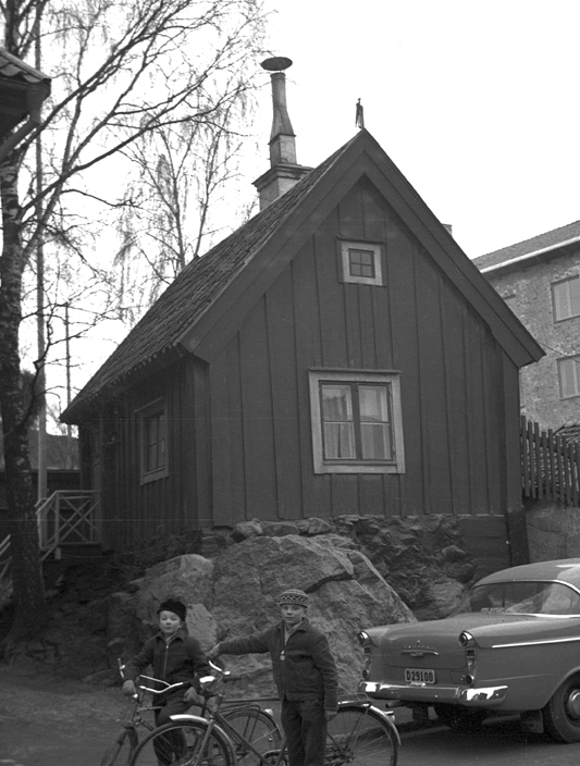 Östra Kvarngatan 14. Gammalt hus. Fototid: 1959.