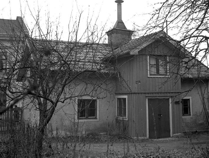 Östra Kvarngatan 18. Huset ägdes av möbelsnicka...