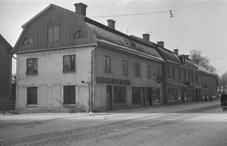 Östra Storgatan 2-6.