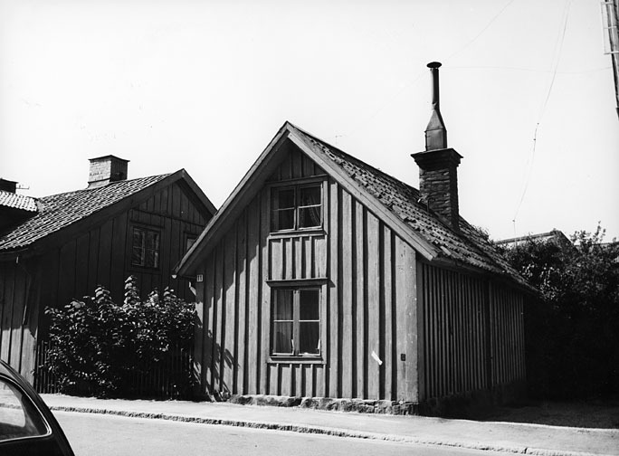 Östra Kvarngatan 9-11. Fototid: 1962-1966.