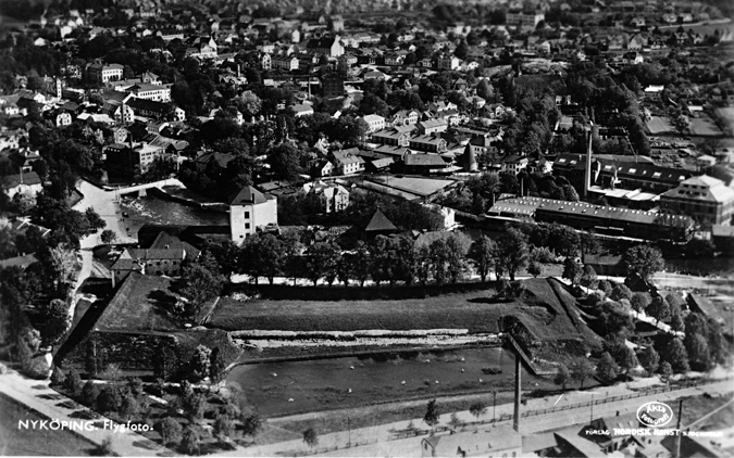 Nyköping. Flygfoto.  Fototid: 1922-1931.