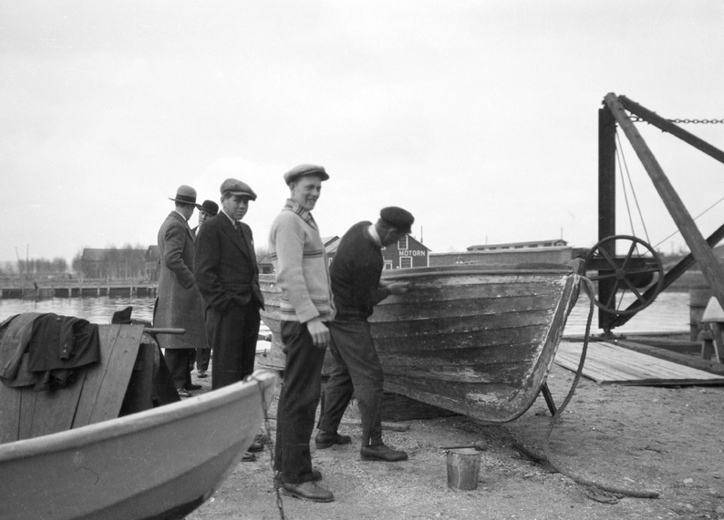 Småbåtshamnen, Sjösättning. Fototid: 1922-1968.