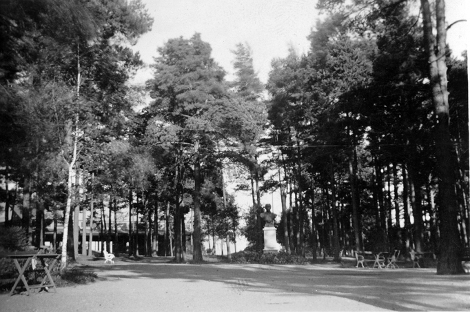 Folkets park, Nyköping. Fototid: 1917-1965.