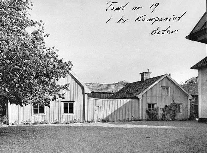 Bostadshus vid Behmbrogatan 2. Fototid: 1965.