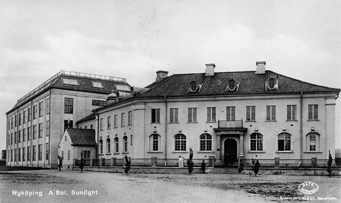 Nyköping A/Bol. Sunlight. Fototid: 1925-1972.