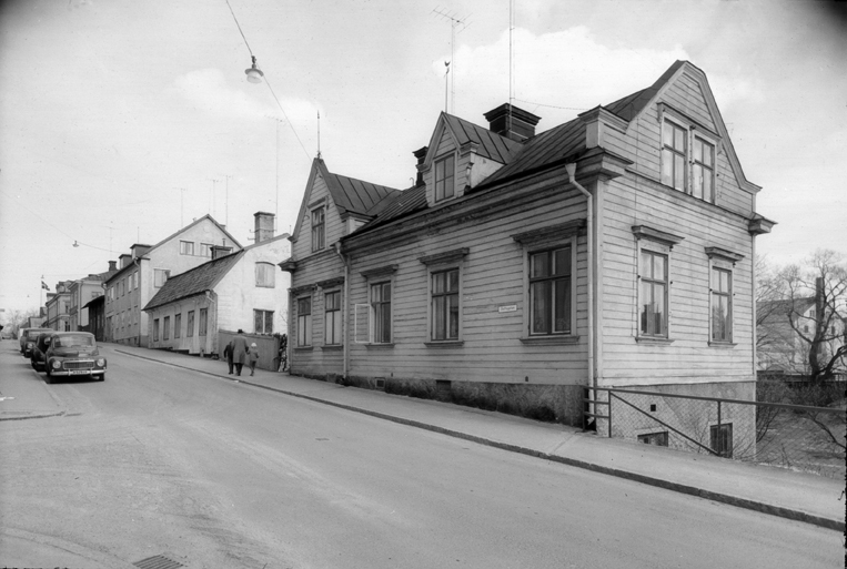 Slottsgatan 2-6. Fototid: 1930-1960.