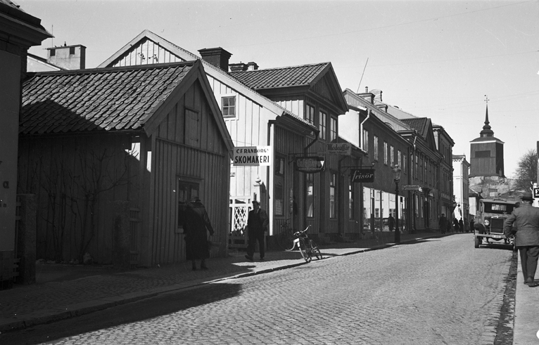 Slottsgatan från Västra Kvarngatan mot Storgatan.