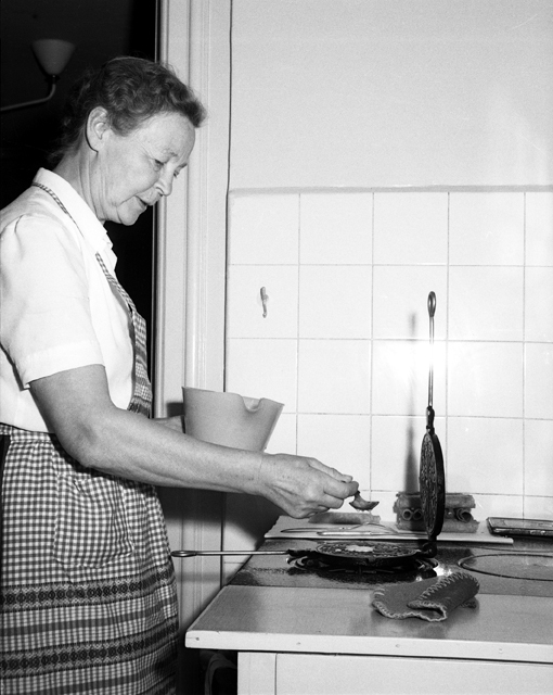 Agnes Andersson, Sjuksköterska. Fototid: 1932-1...