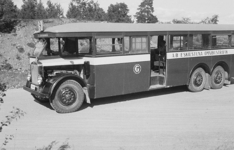 Omnibus från Eskilstuna. Fototid: 1922-1968.