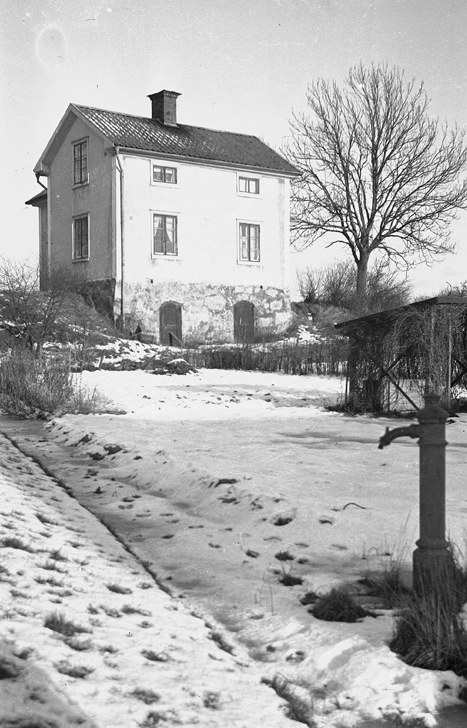 Gamla Högbrunn. Fototid: 1944-1945.