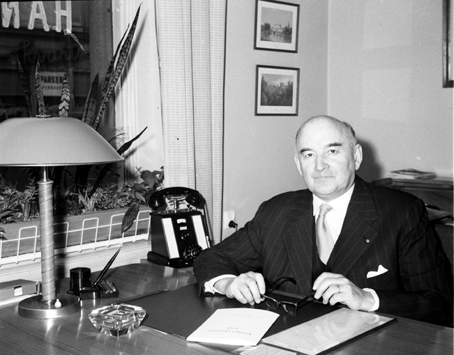 G. Ahnmark, Bankdirektör. Fototid: 1960.
