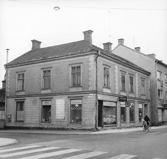 Östra Storgatan 8. Fototid: 1957-1965.