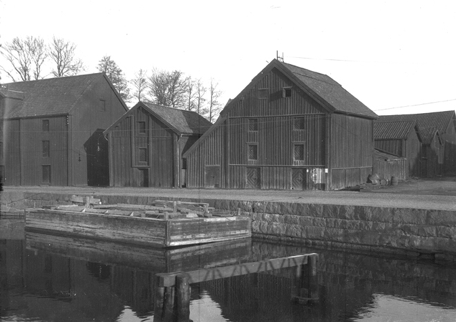 Hamnmagasinen. Fototid: 1922-1968.