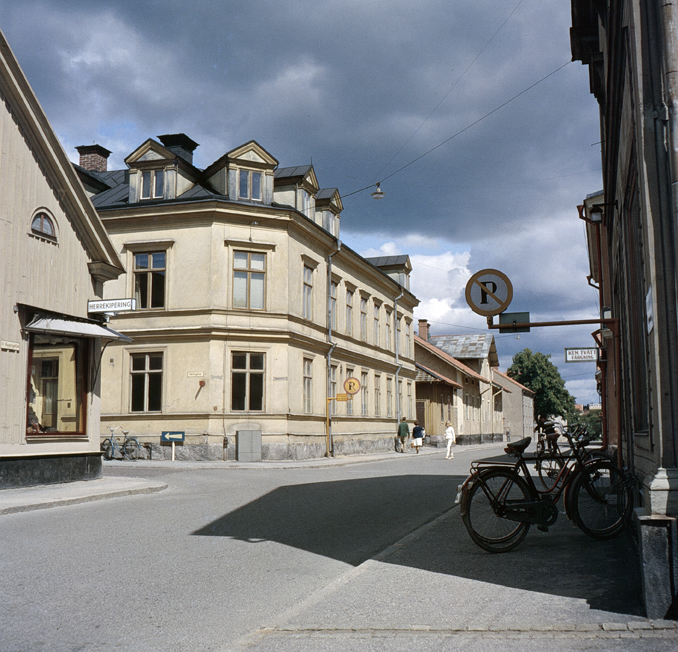 Kvarngatan / Slottsgatan.