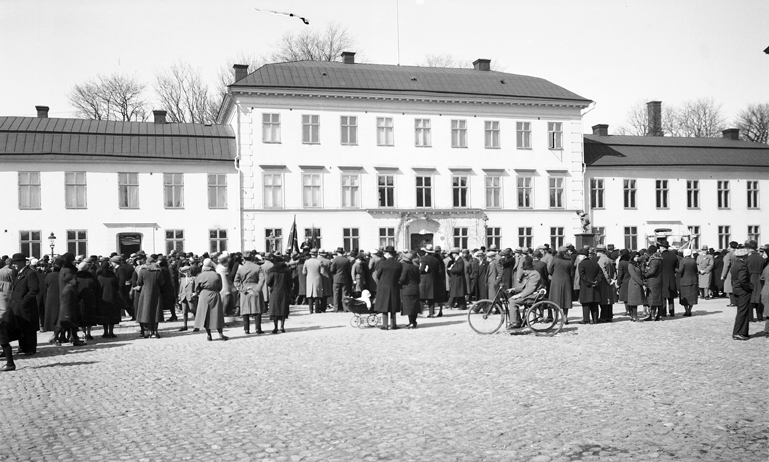 Första maj 1932 Stora Torget. Fototid: 1932.