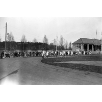 NKBFA EK1037 - Löpning på Folkungavallen vid Stadsloppet i Nyköping på 1930 - talet