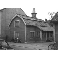 NKBFA DS643 -
Gammalt hus. Östra Kyrkogatan.