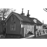 NKBFA DS939 -
Västra Trädgårdsgatan 5. Ägare 1937 var änkefru Emma Karlsson