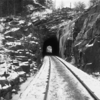 178400 001096 - Tunnel