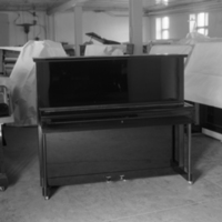 178400 001438 - Östlind & Almqvists pianofabrik - Piano