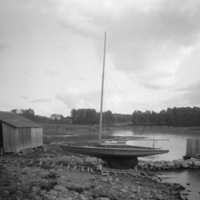 178400 000350 - Segelbåt vid Oscar Fridlunds Båtvarv i Dottevik