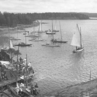 178400 007950 - Segelbåtar vid Skagerns hamn