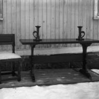 178400 006155 - Möbler ute i snön