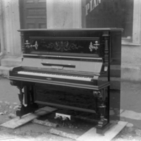 178400 006920 - Halvard Olssons pianofabrik - Piano