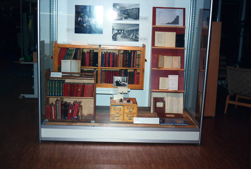 Foto från utställning om biblioteken i Örkellju...