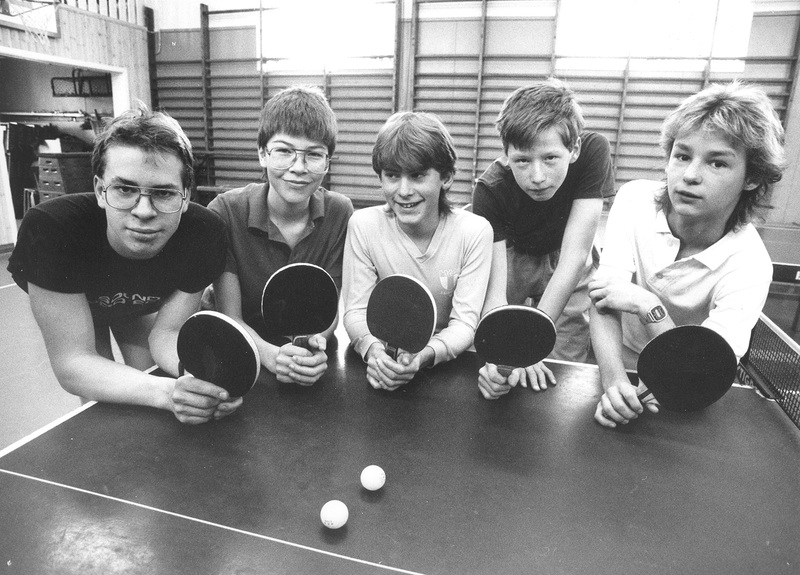 Fem unga, lovande bordtennisspelare i Örkelljun...