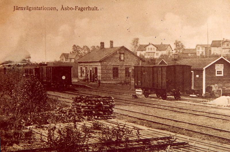 Järnvägsstationen Åsbo-Fagerhult 1914.