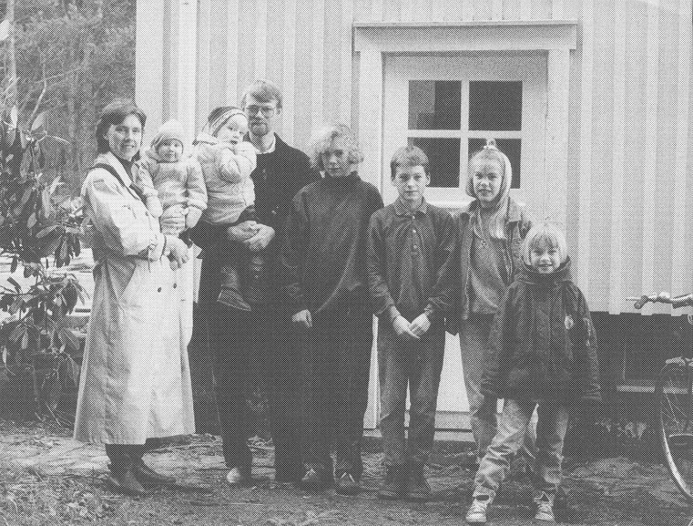 Familjen Yngve och Ingrid Josefsson med barnen ...