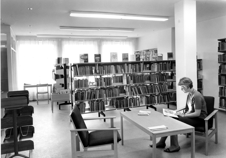 Barkarby folkbibliotek, Jaktvägen 14. Kanslist ...