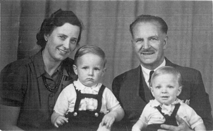 Sven Borg med familj.