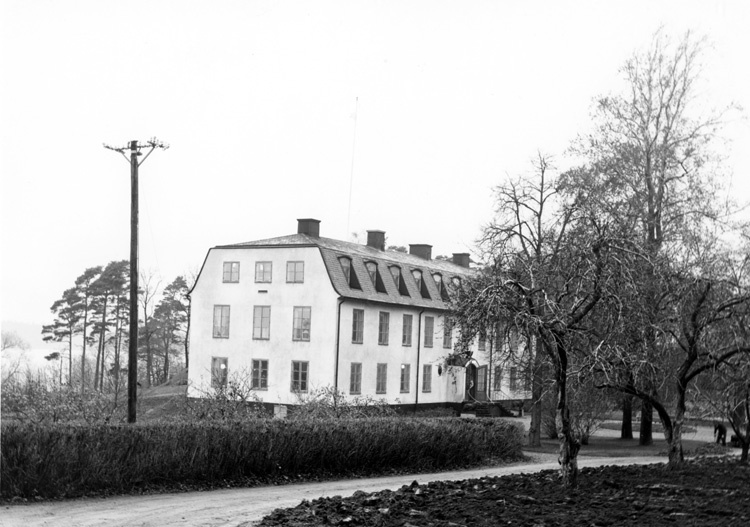 Bolinders Fabriks AB i Kallhäll. Kontorsbyggnad...