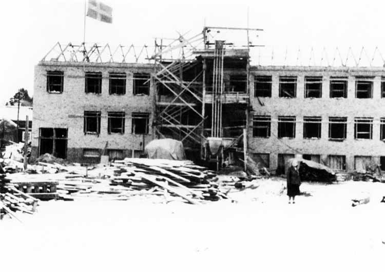 Aspnässkolan i Jakobsberg. 1945 års skola under...