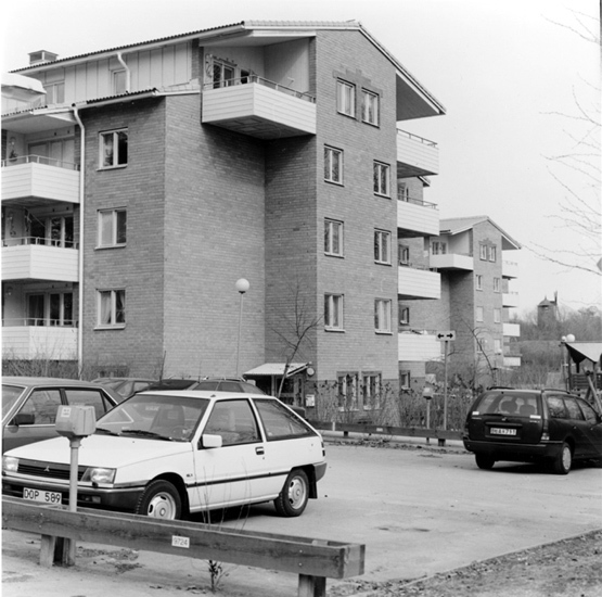 Jakobsberg. Västerby. Kvartalsvägen.