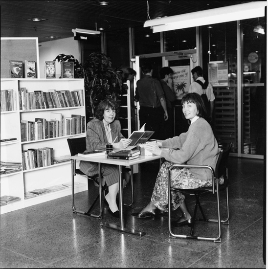 Arbetsplatsbibliotek vid IBM. 