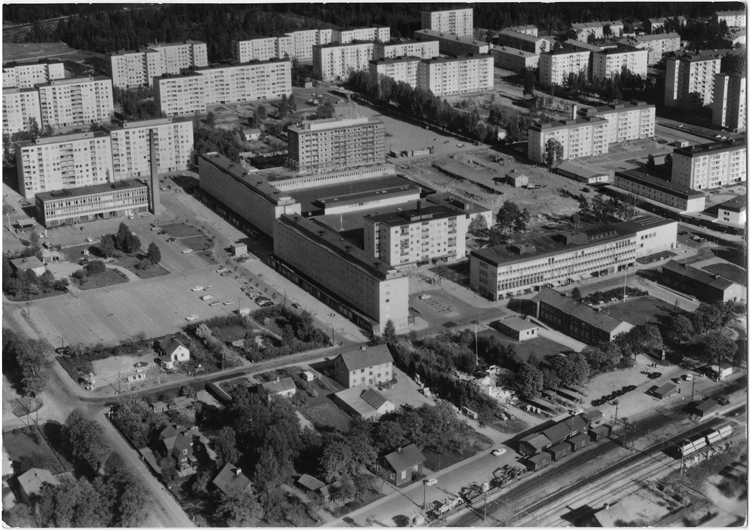 Flygfoto över Jakobsbergs centrala delar.