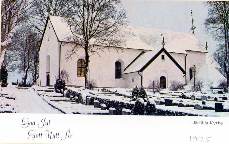 Järfälla kyrka från sydväst.
