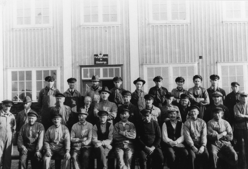 001124 - De manliga arbetarna på konservfabriken, 1926.