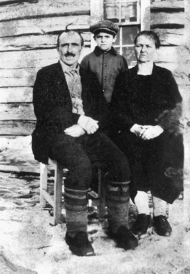 Karl August Eriksson med hustrun Hilma, född No...
