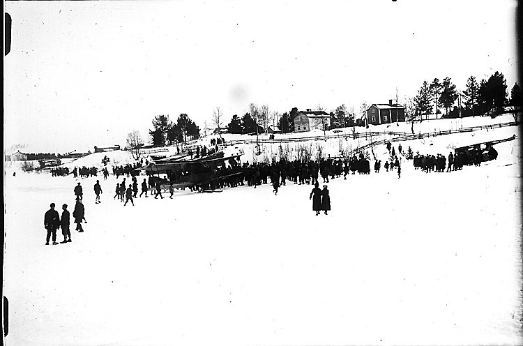 Jfr J.1954. bild78 bilden tagen 1919 på Åbyälve...