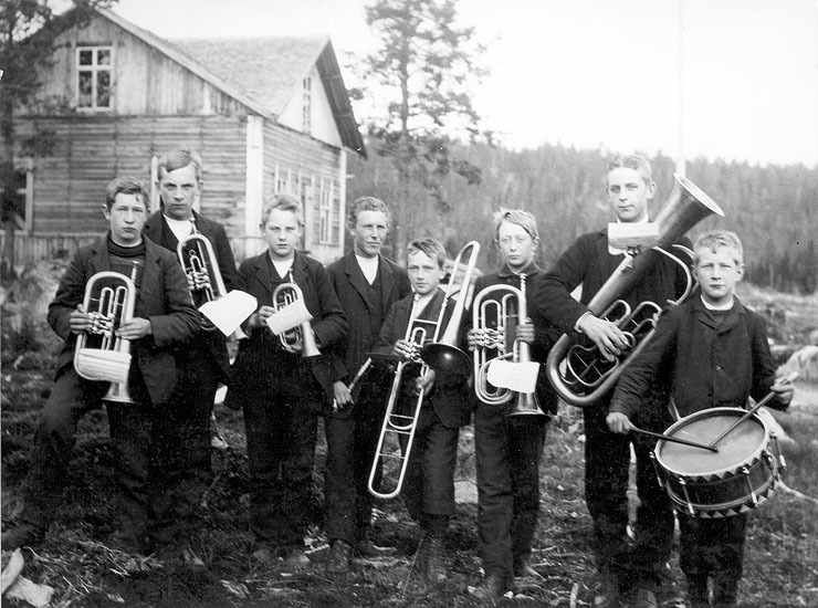 Stensele skytteförenings hornmusikkår 1911. Den...