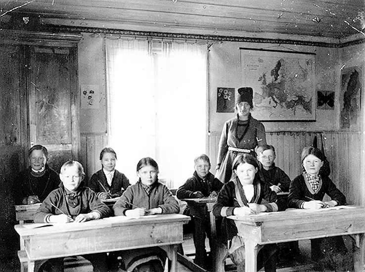 Nomadskoleklass i Karlsgård bilden tagen vårter...