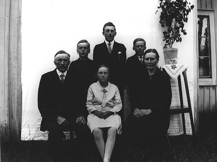 Familjen August och Albertina Eriksson, Karlsbä...