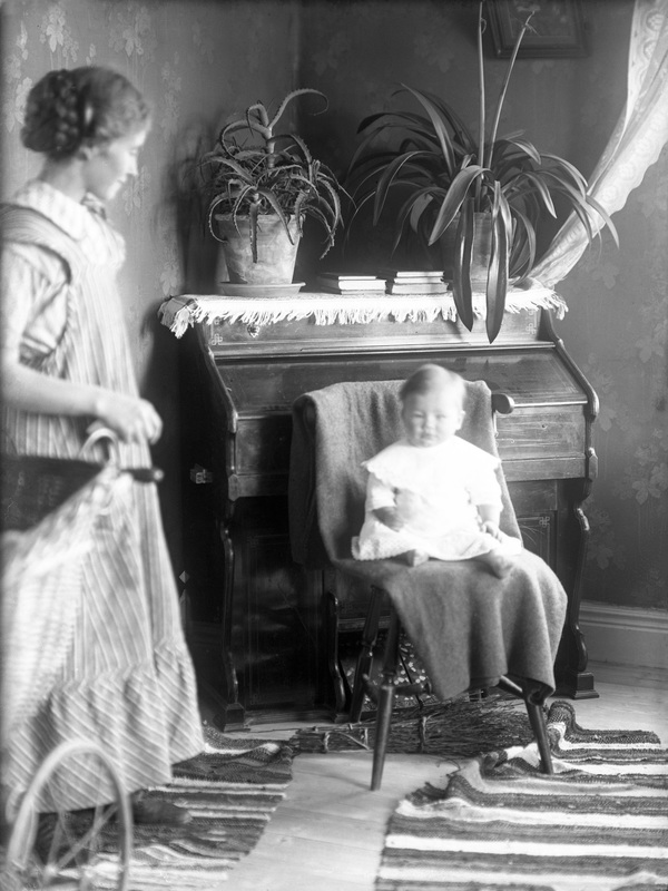 Betty Hälleberg med dottern Maja, gift Öhrnell....